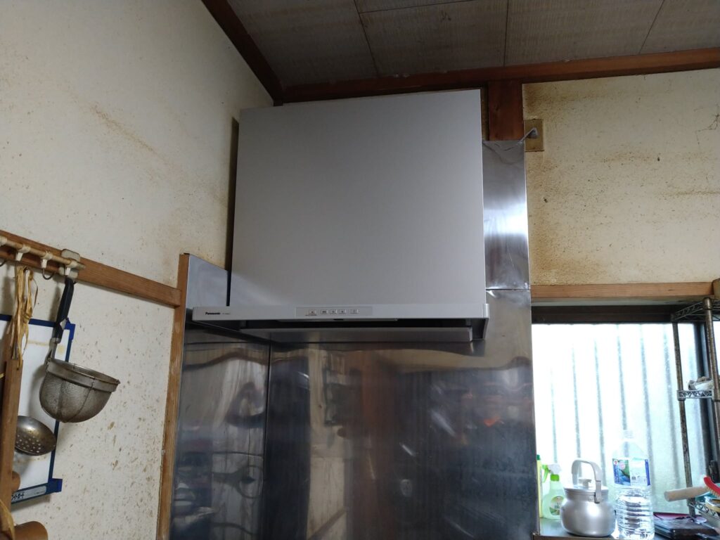 新しい換気扇